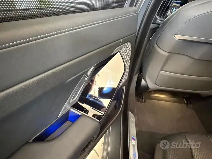BMW I7 2022 photo 5