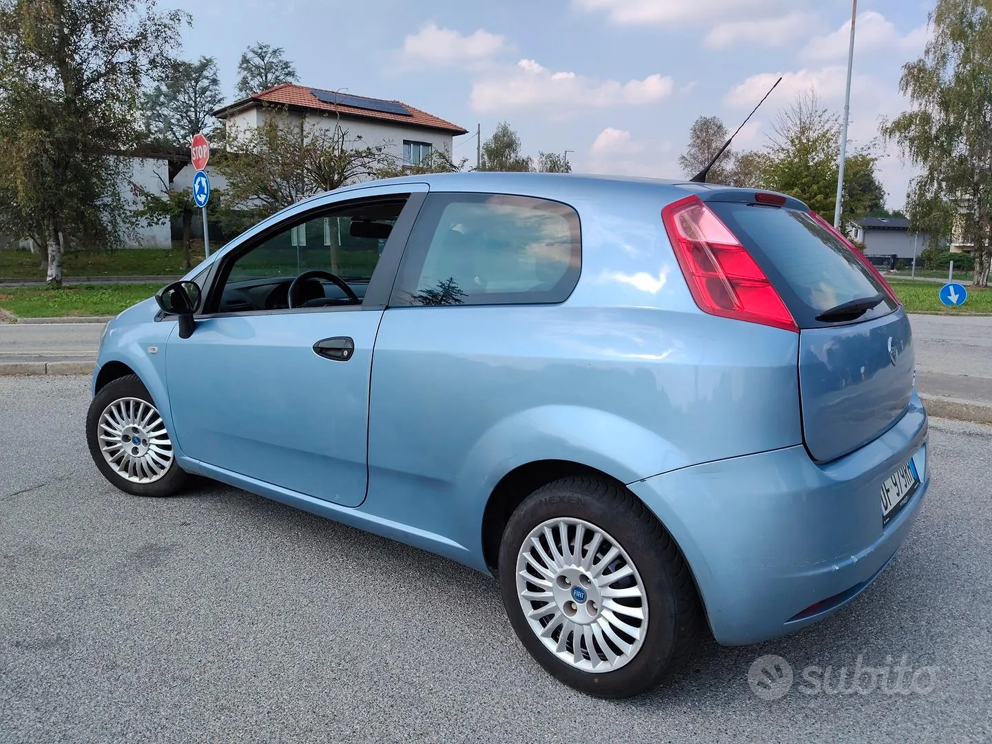 Fiat Grande Punto 2006 photo 2