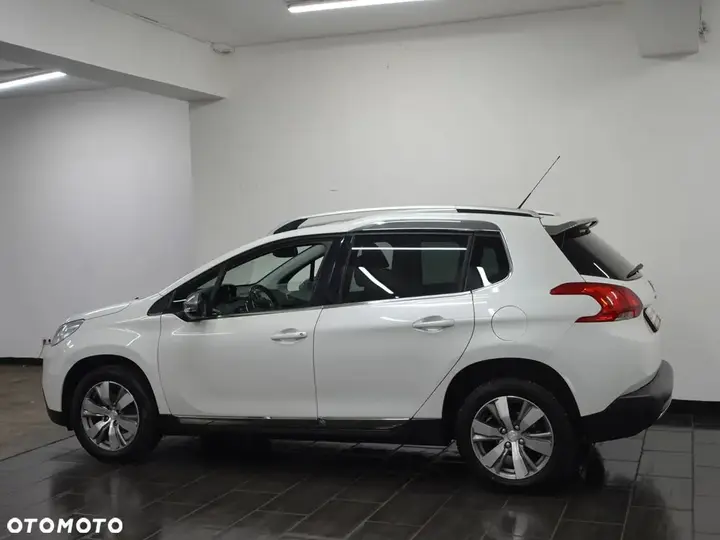 Peugeot 2008 2015 photo 5