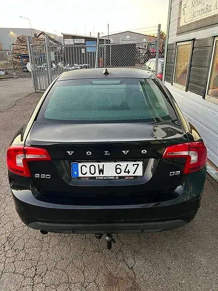 Volvo S60 2011 photo 4