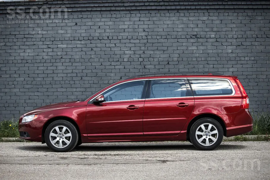 Volvo V70 2011 photo 5