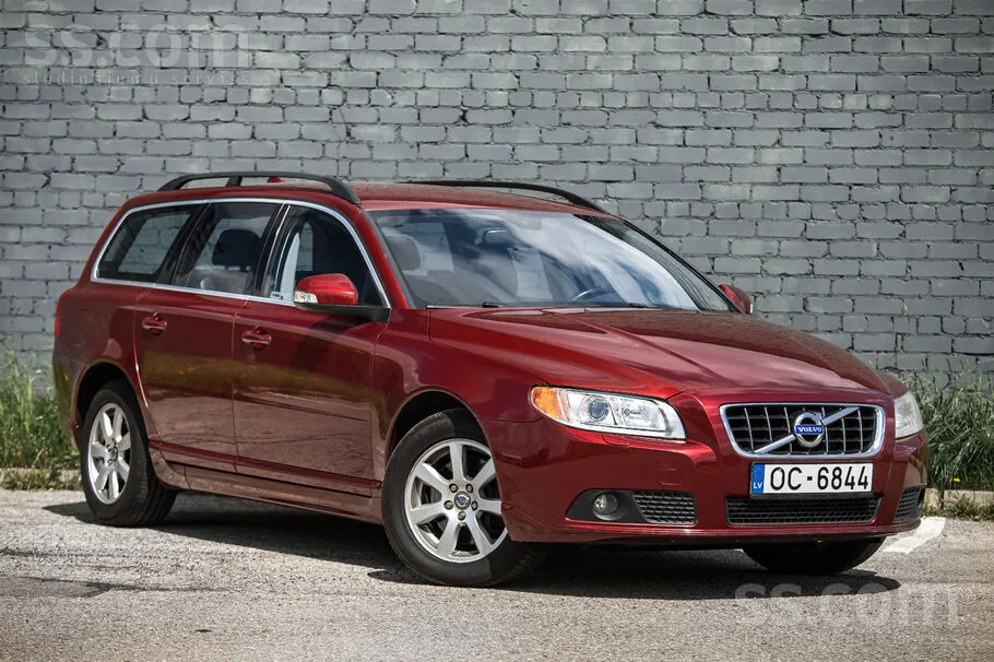 Volvo V70 2011 photo 4