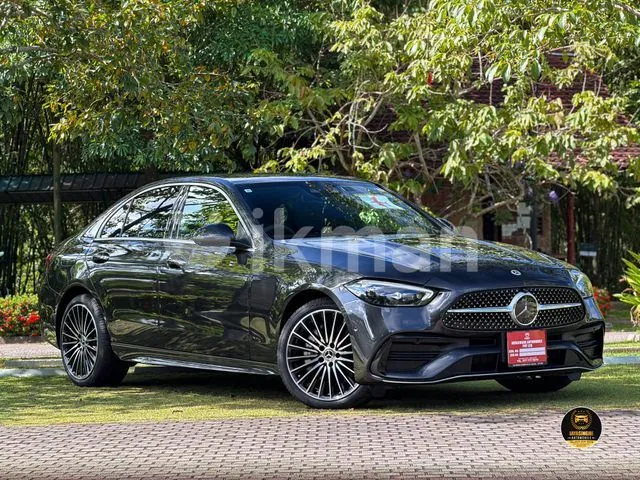 Mercedes-Benz C200