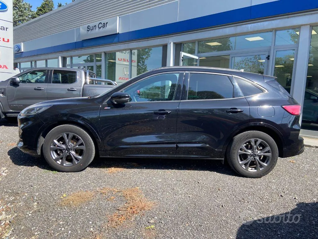 Ford Kuga 2023 photo 3