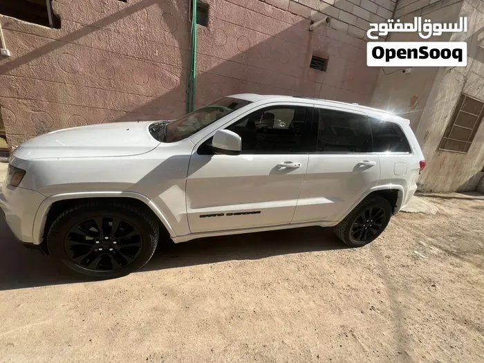 Jeep Grand Cherokee 2019 photo 2
