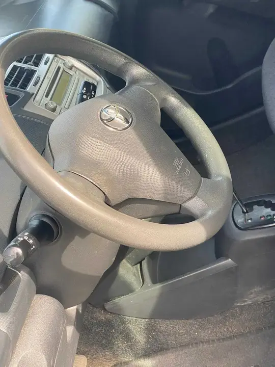 Toyota Yaris 2009 photo 4