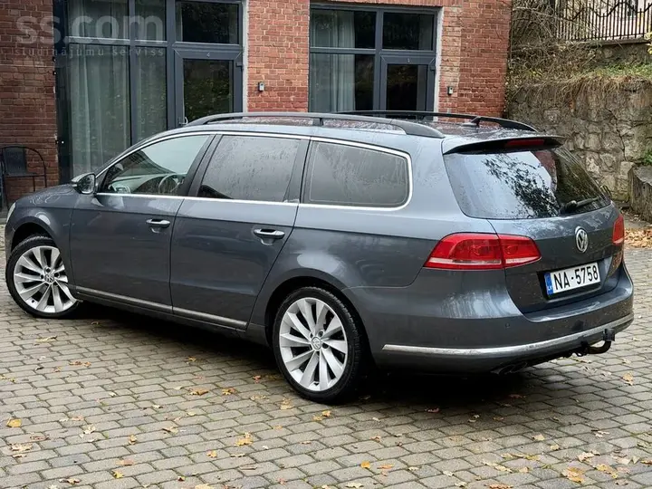 Volkswagen Passat 2012 photo 4