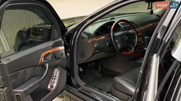 Mercedes-Benz S-Class 2004 photo 3
