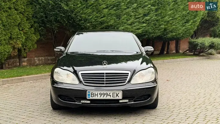 Mercedes-Benz S-Class