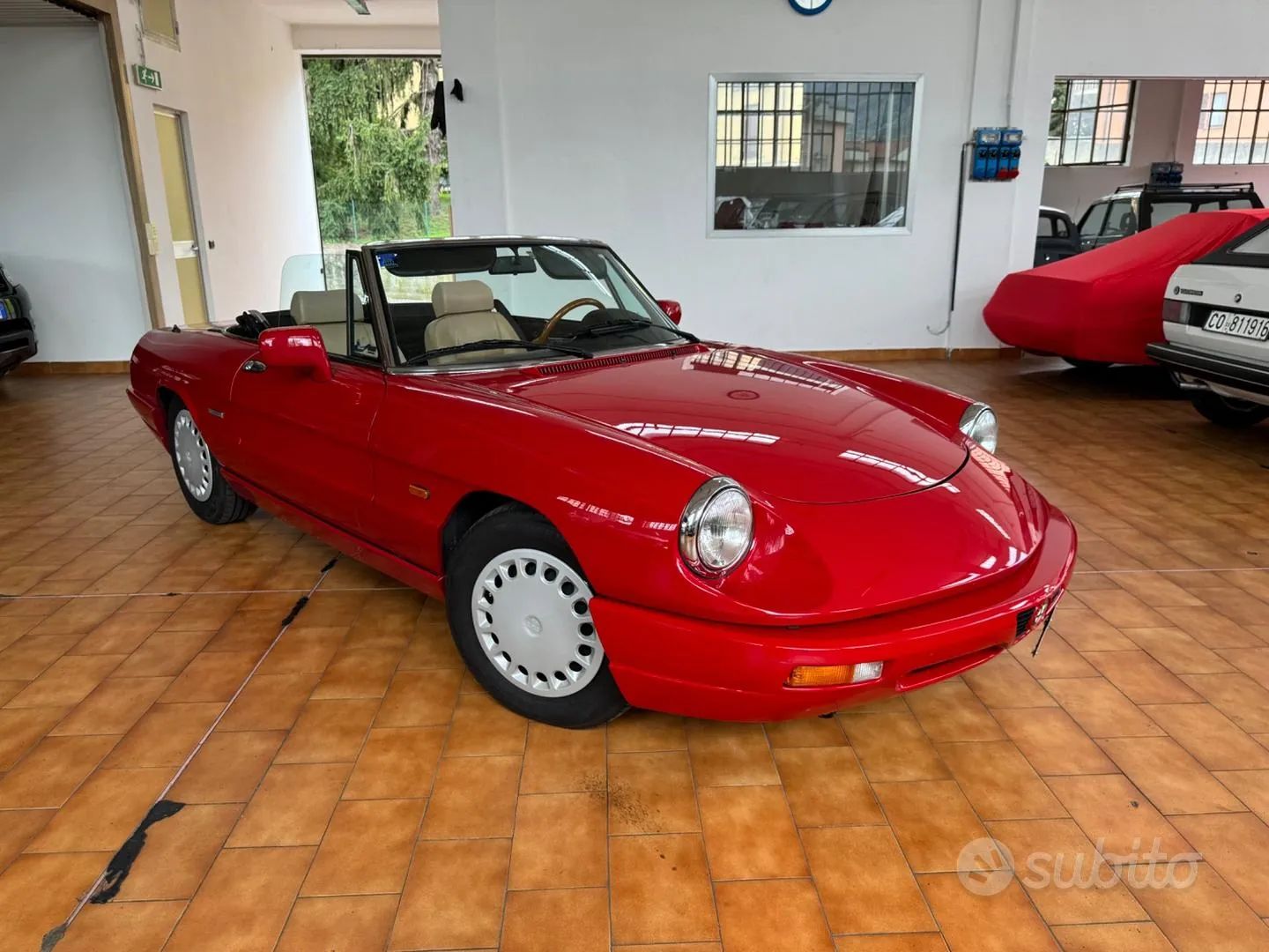 Alfa Romeo Spider 1990 photo 2