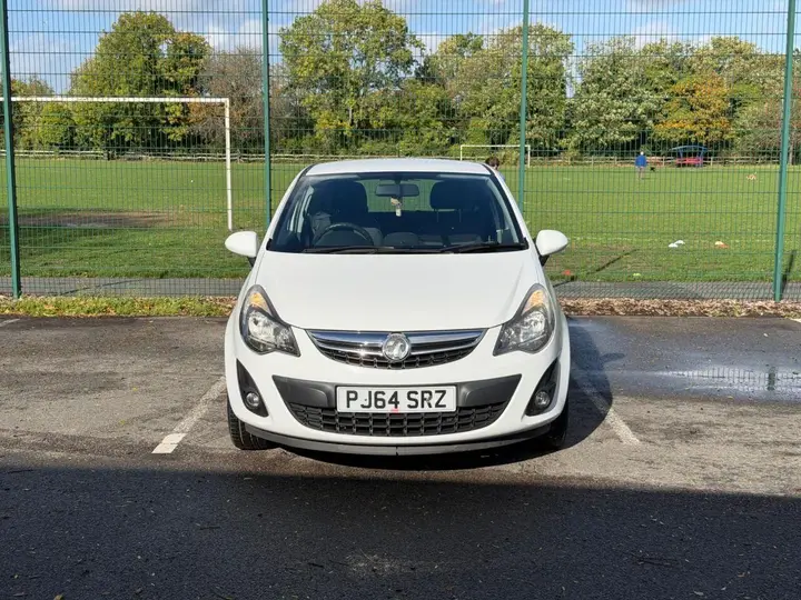 Vauxhall Corsa 2014 photo 2