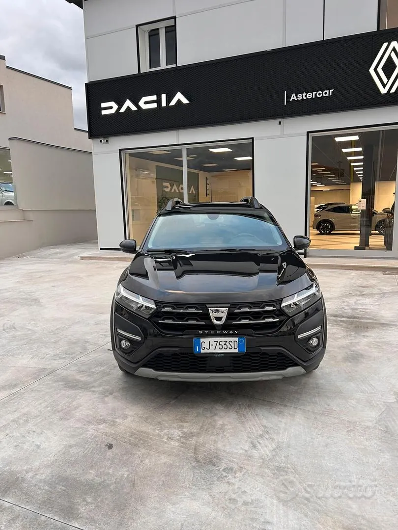 Dacia Duster 2022 photo 2