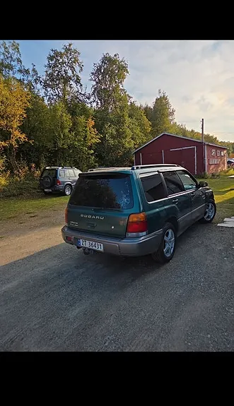 Subaru Forester 1999 photo 2