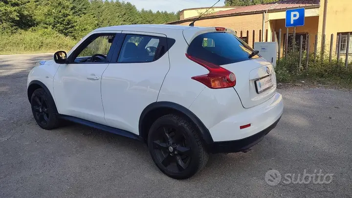 Nissan Juke 2011 photo 4