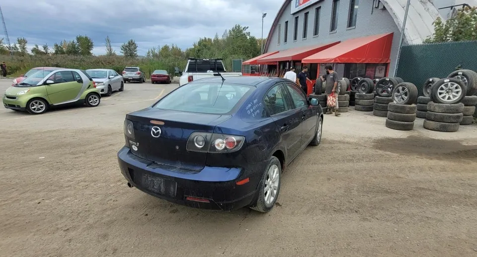 Mazda Mazda3 2009 photo 4