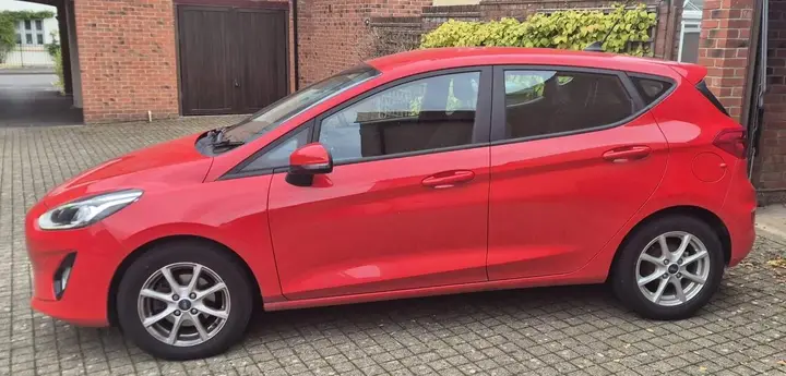 Ford Fiesta 2019 photo 2