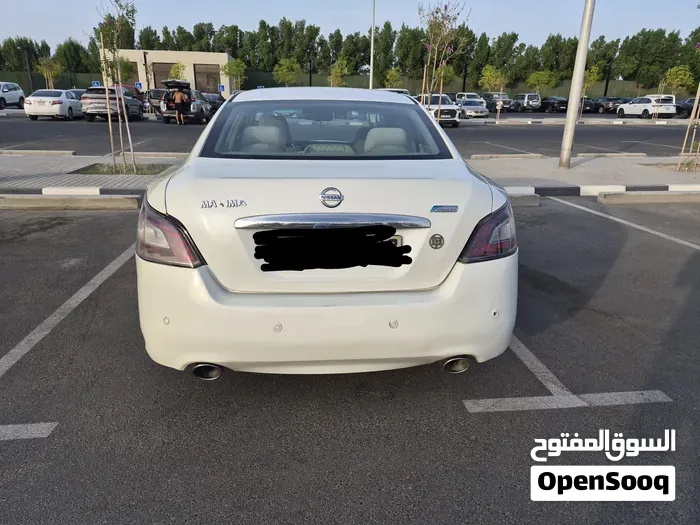 Nissan Maxima 2012 photo 4