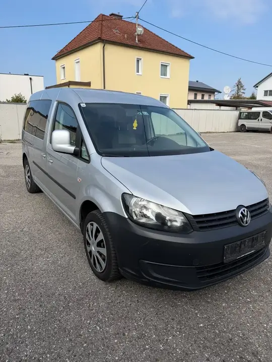 Volkswagen Caddy 2012 photo 3