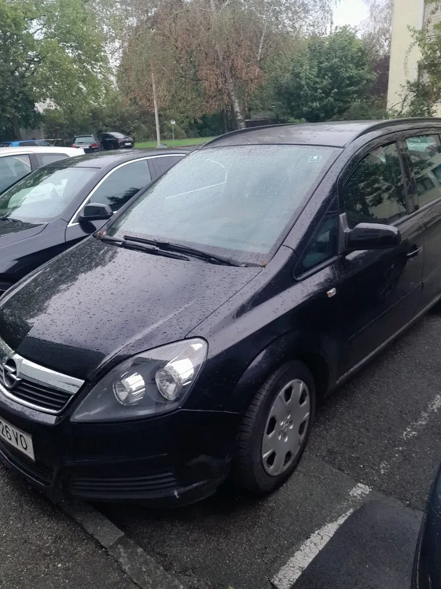 Opel Zafira 2007 photo 2