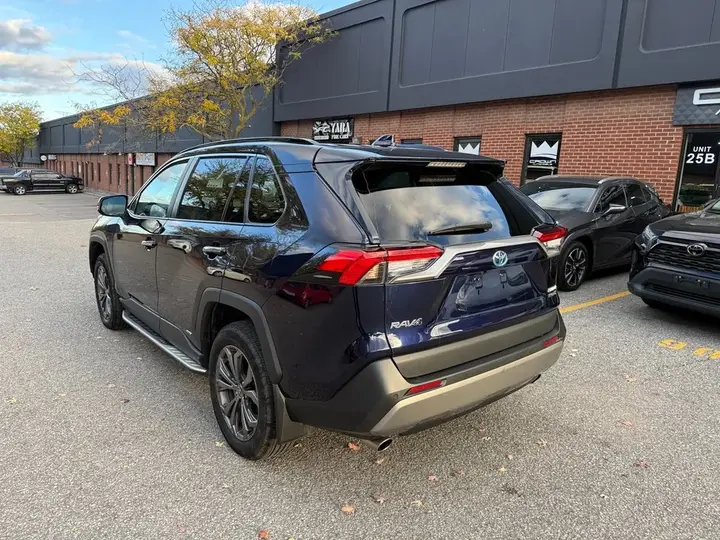Toyota Rav4 2022 photo 4