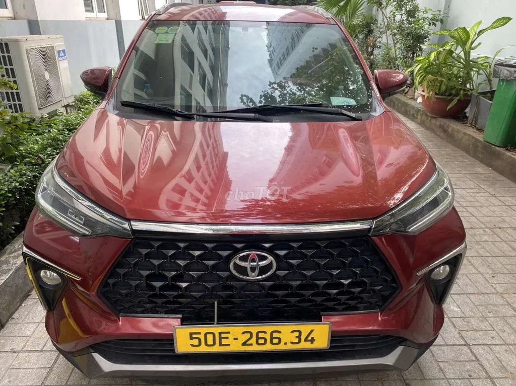 Toyota Veloz Cross