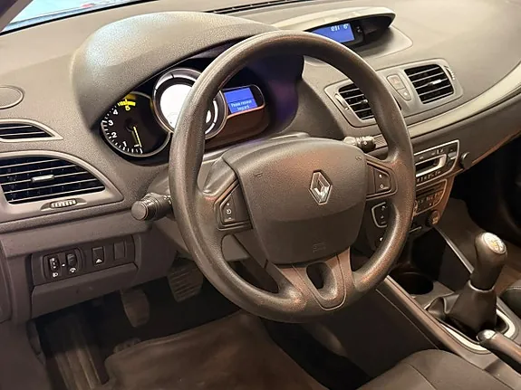 Renault Megane 2012 photo 5
