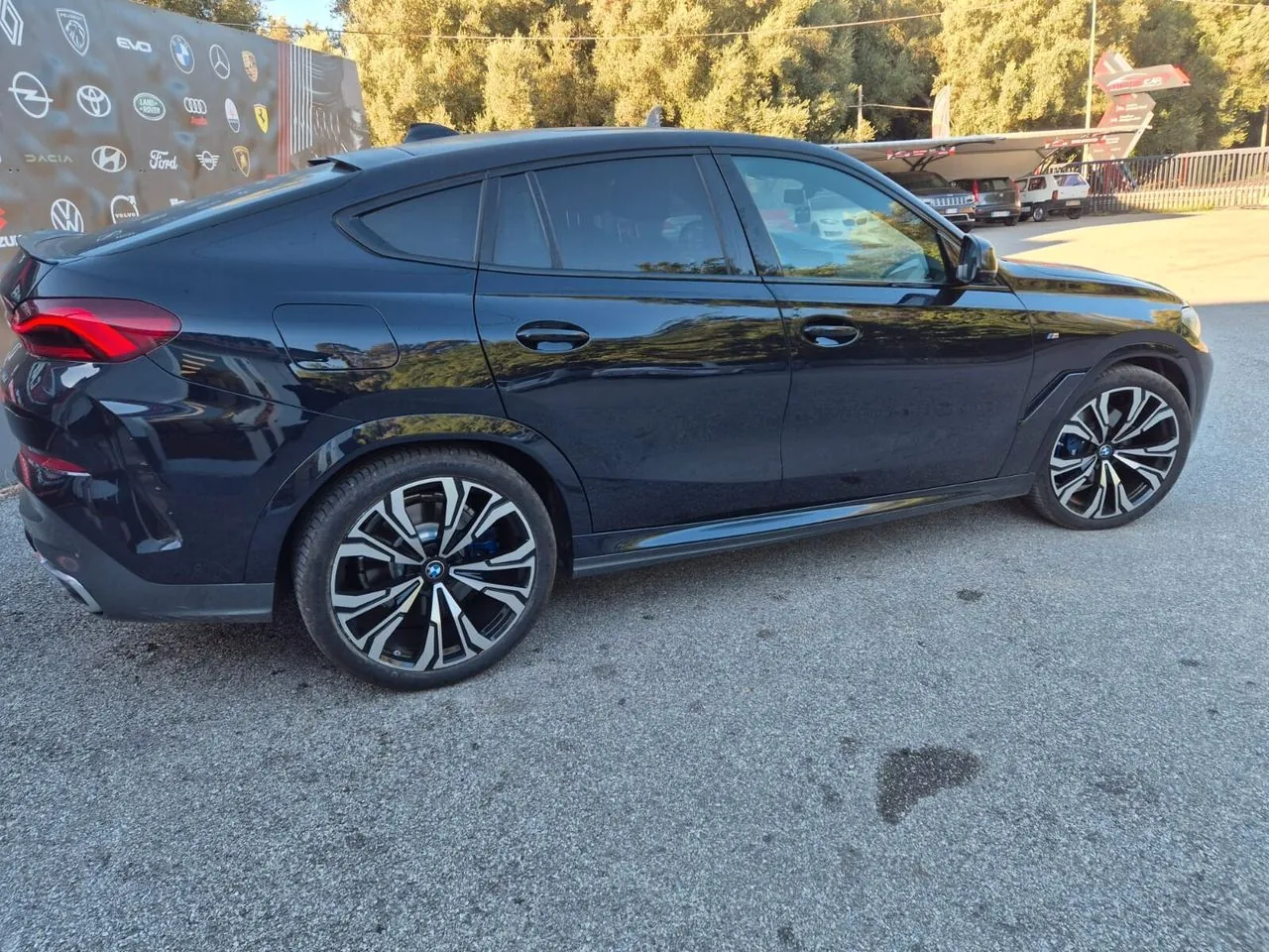 BMW X6 M 2021 photo 2