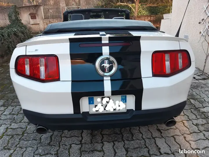 Ford Mustang 2012 photo 3