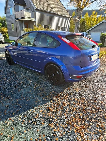 Ford Focus 2007 photo 2