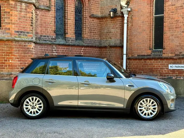 Mini Hatch 2015 photo 5