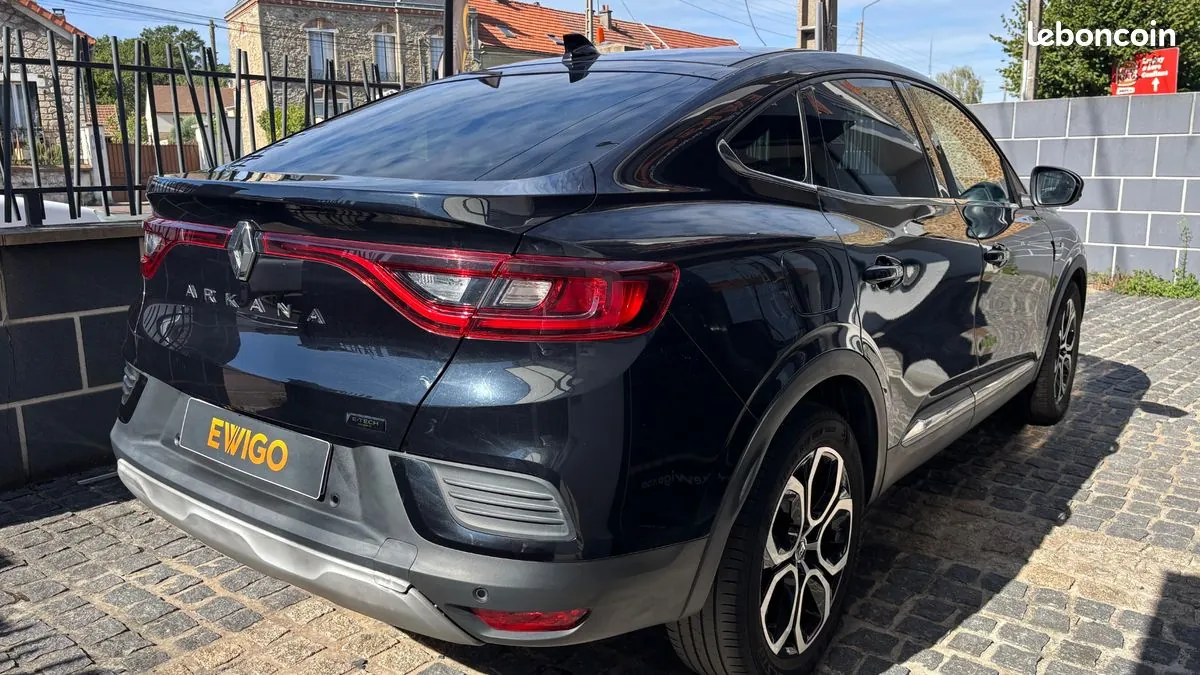Renault Arkana 2023 photo 2