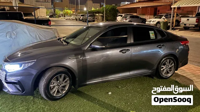 Kia Optima 2019 photo 2