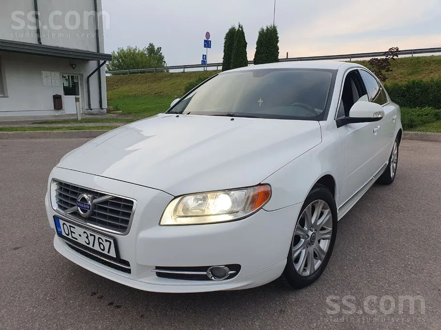 Volvo S80 2010 photo 2