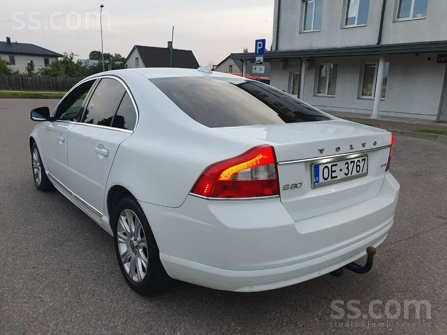 Volvo S80 2010 photo 5