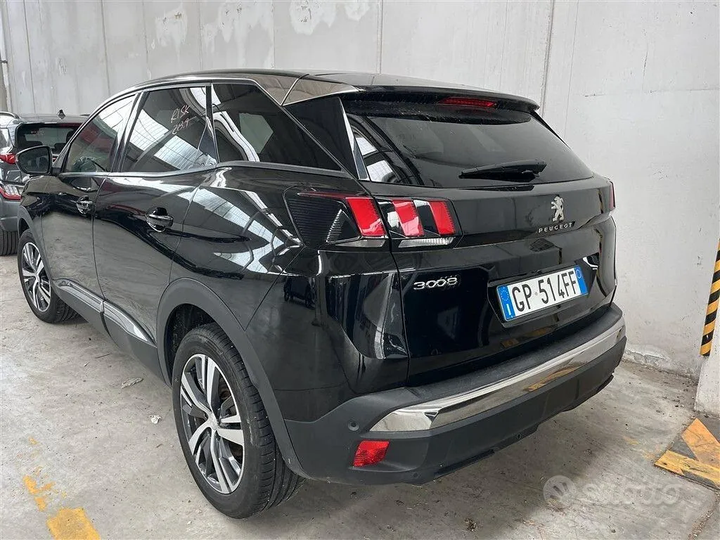 Peugeot 3008 2023 photo 3