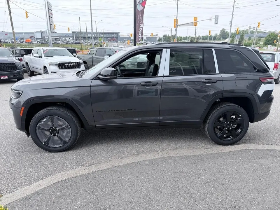 Jeep Grand Cherokee 2026 photo 3