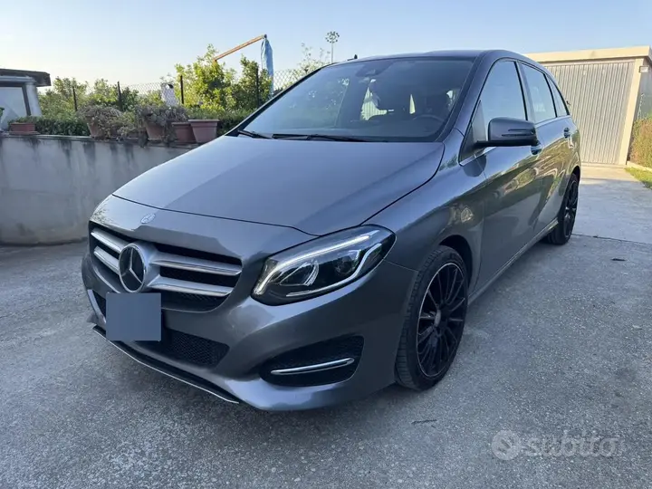 Mercedes-Benz B-Class 2017 photo 2