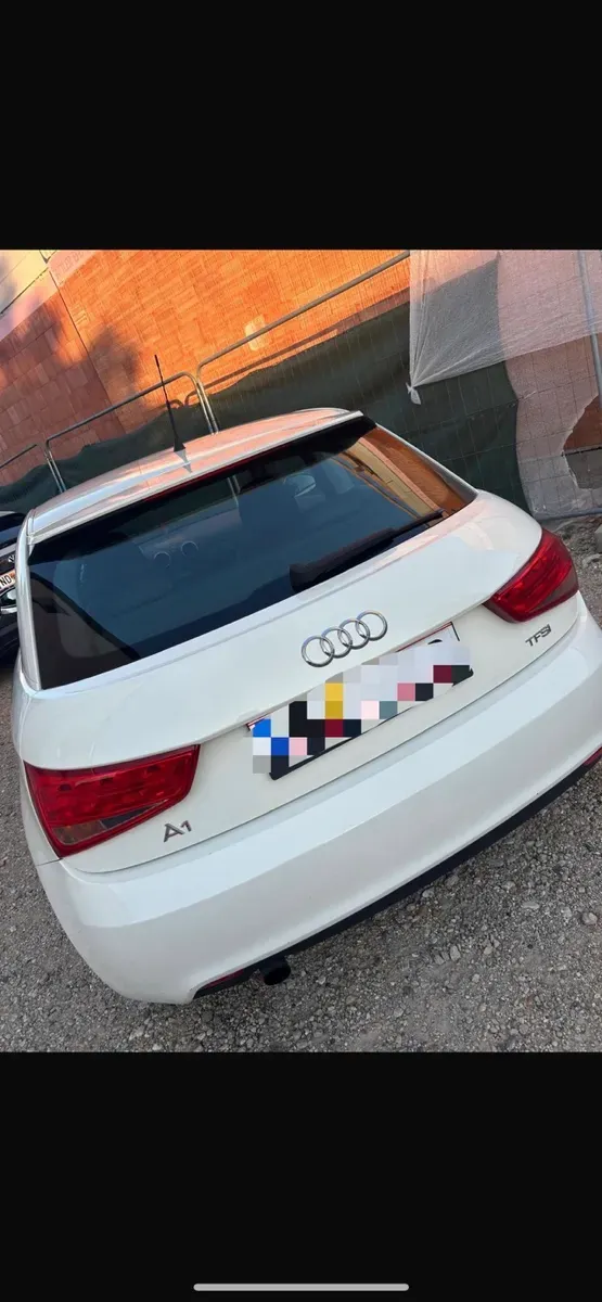 Audi A1 2011 photo 2