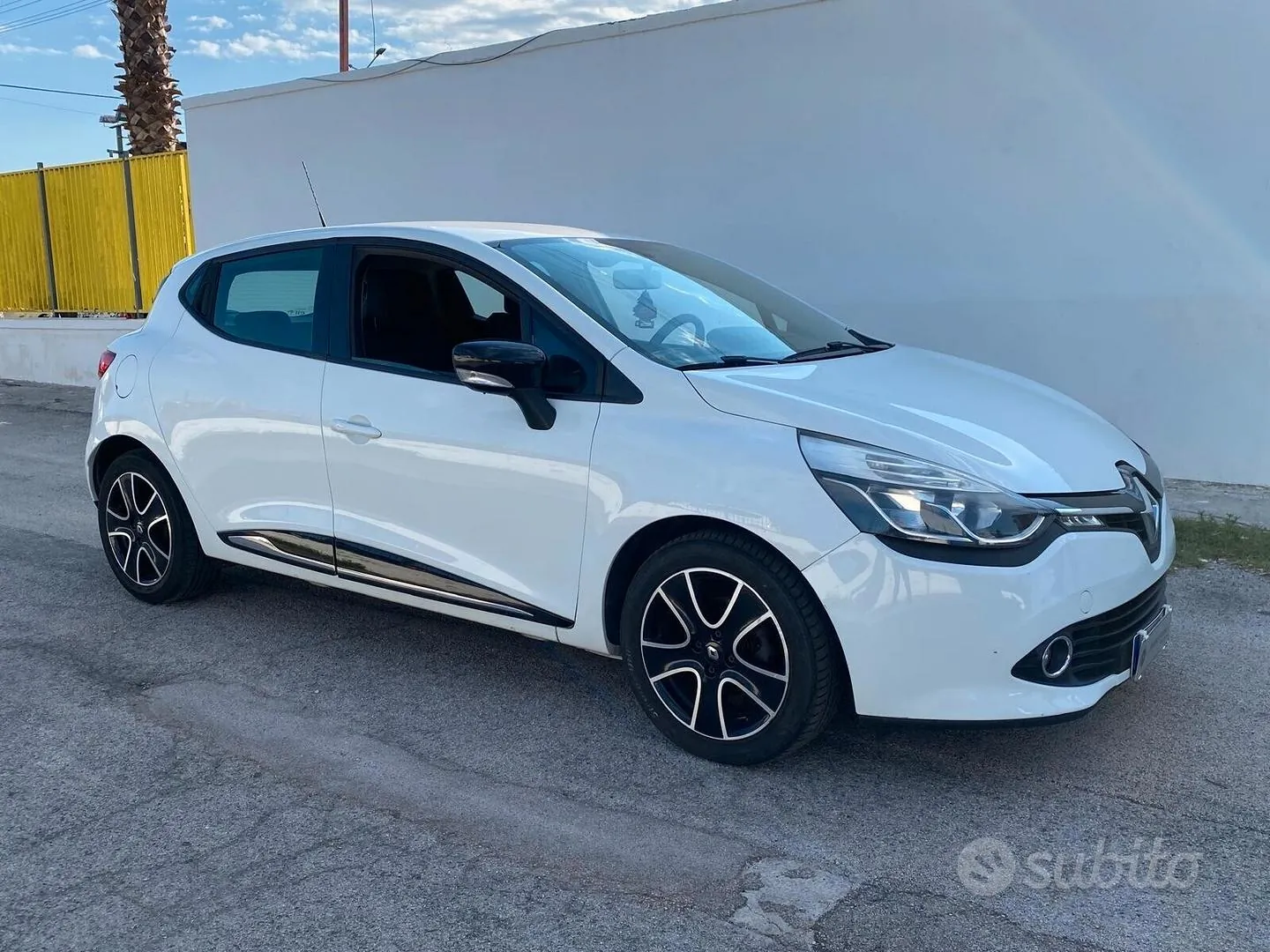 Renault Clio 2013 photo 3