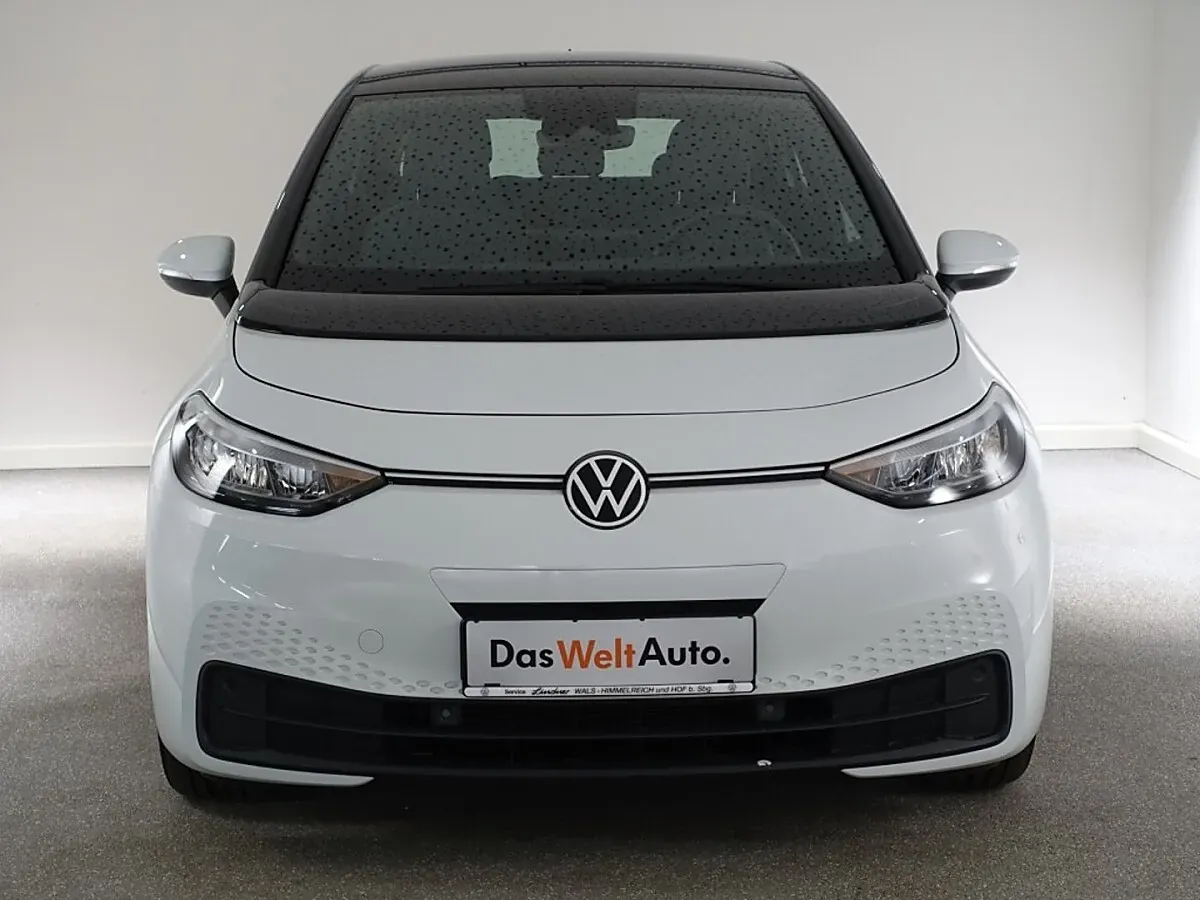 Volkswagen Id.3 2023 photo 2