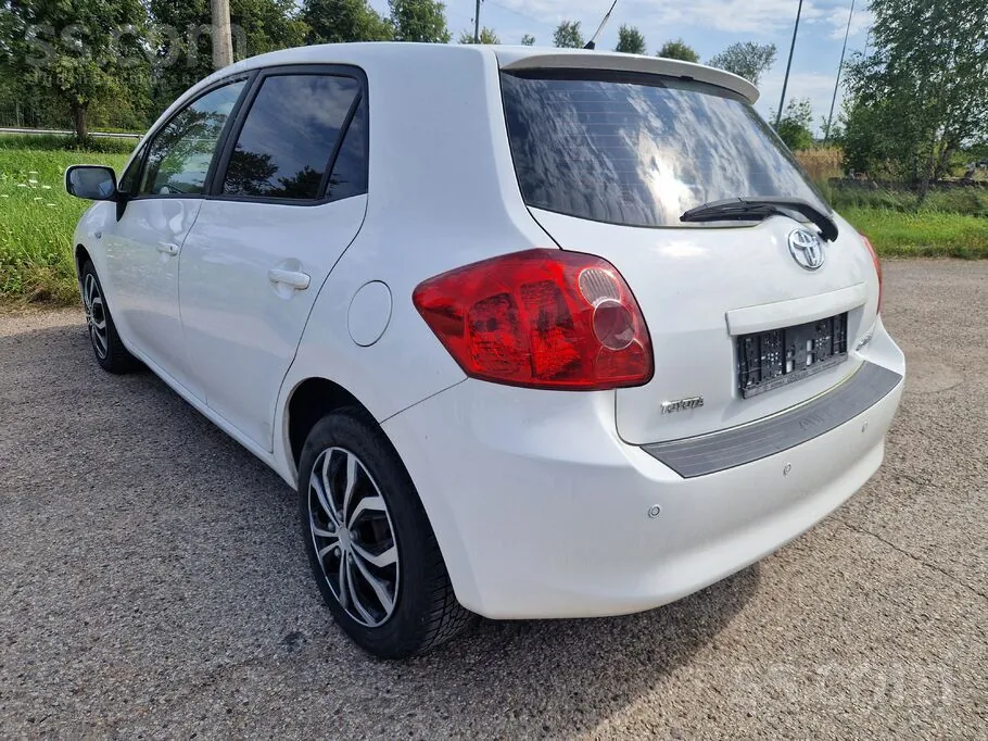 Toyota Auris 2008 photo 4