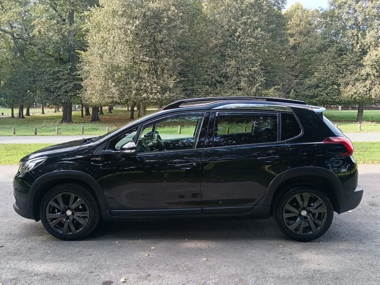 Peugeot 2008 2017 photo 5