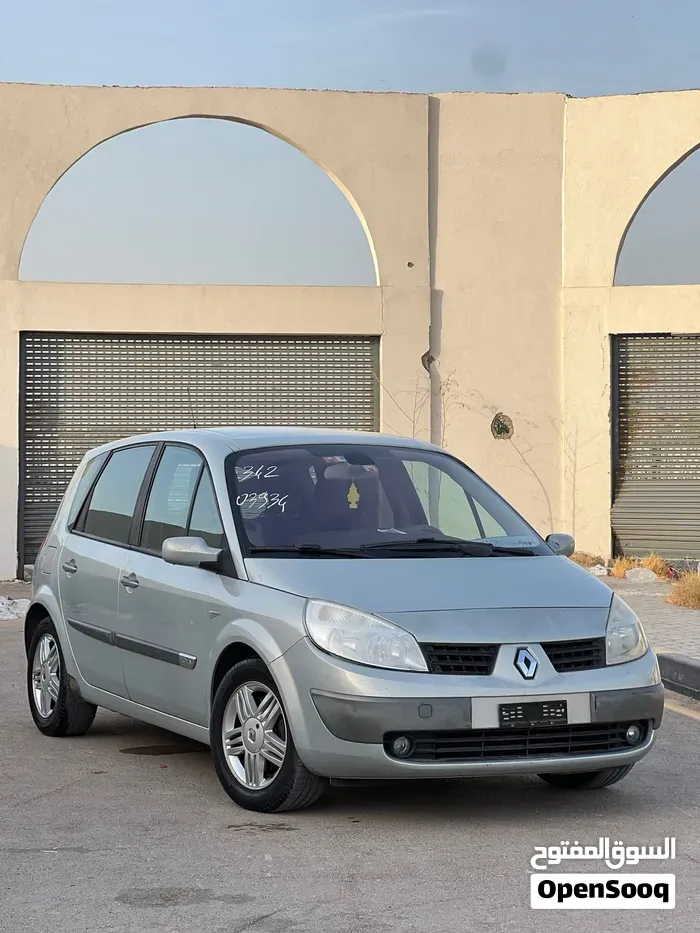 Renault Scenic 2006 photo 2