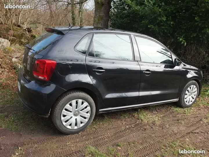 Volkswagen Polo 2011 photo 2