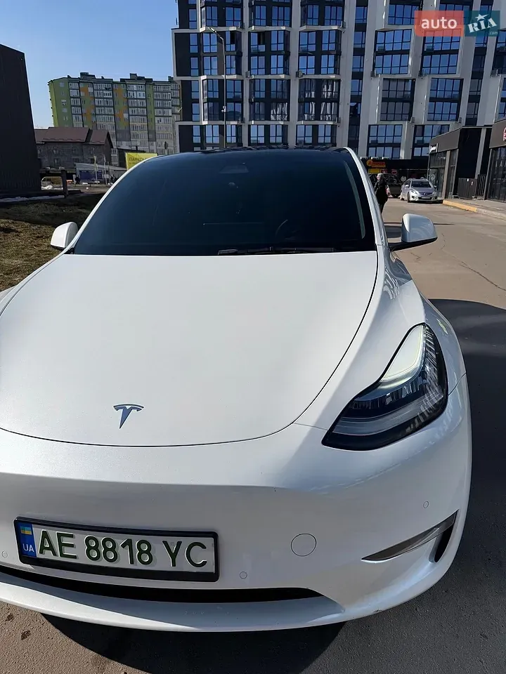 Tesla Model Y 2021 photo 2