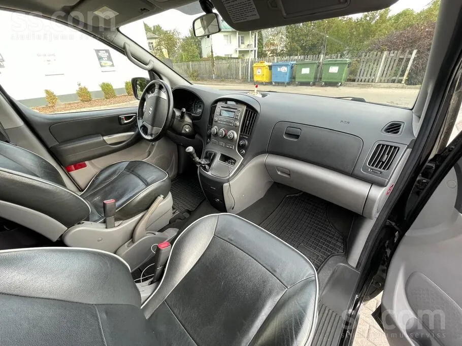 Hyundai H1 2011 photo 4