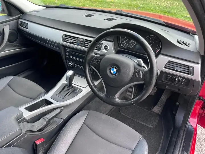 BMW 3 Series 2008 photo 2