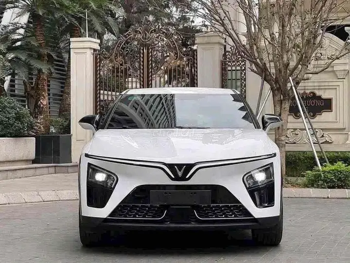 Vinfast Vf7