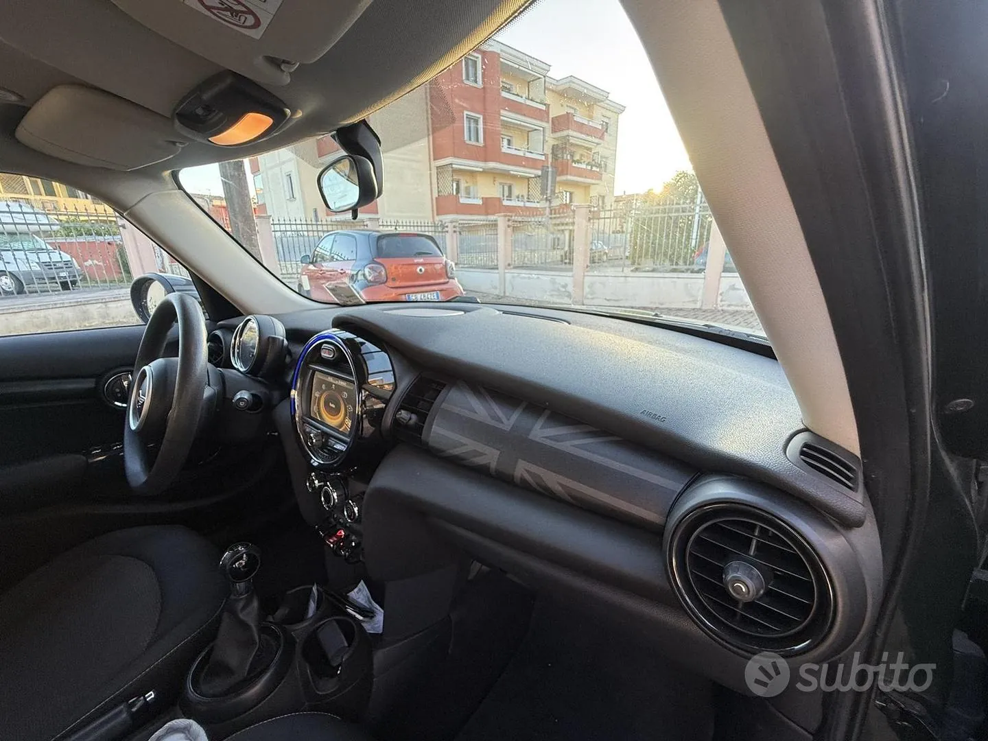 Mini One 2015 photo 4
