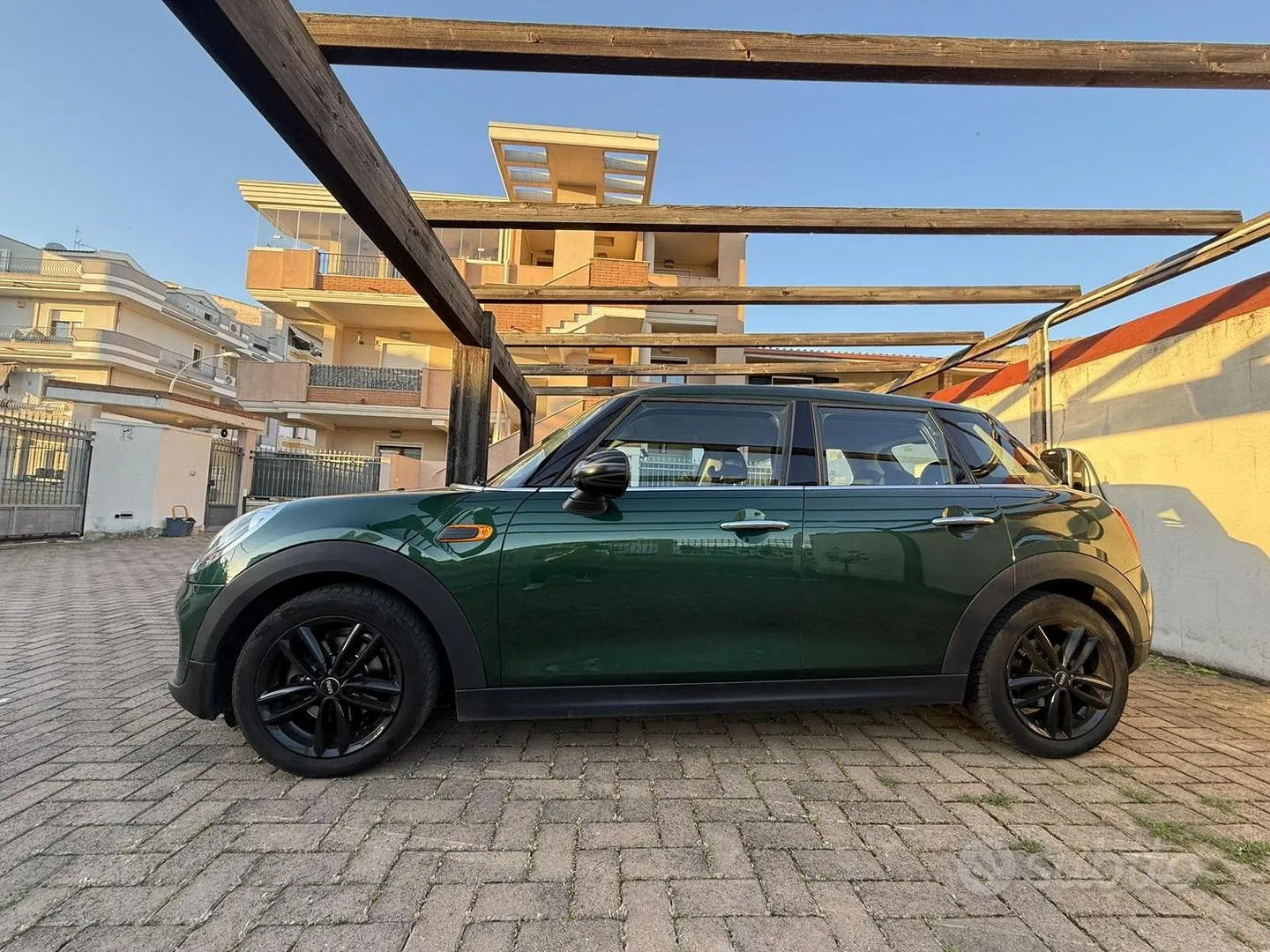 Mini One 2015 photo 5